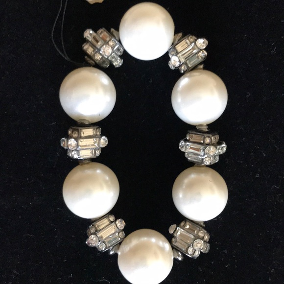 Jewelry - Picture 7 of 7